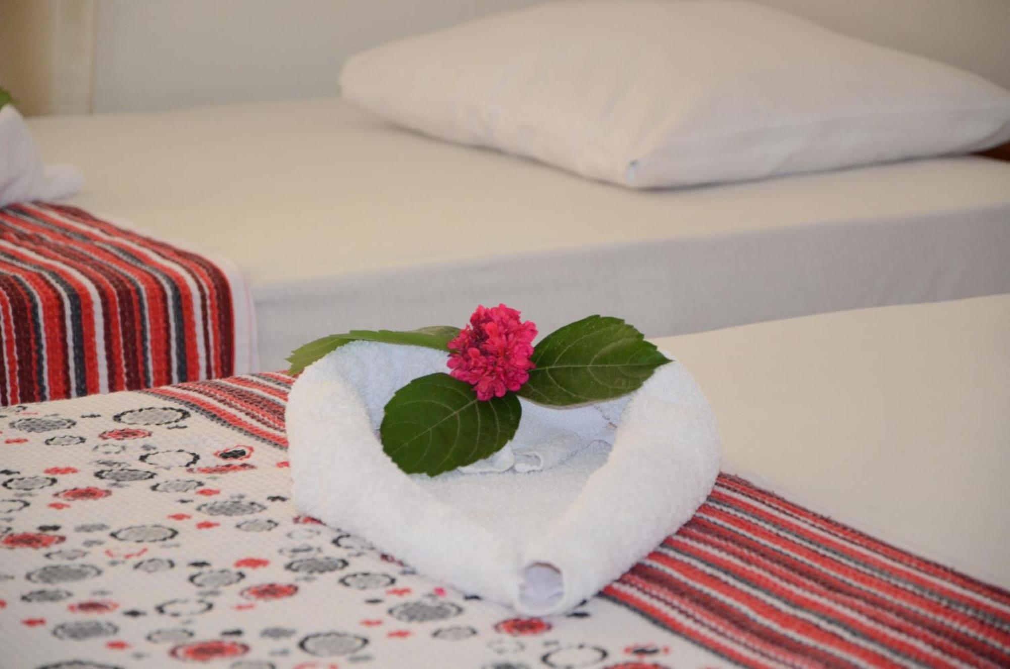 Dilek Hotel Menderes エクステリア 写真