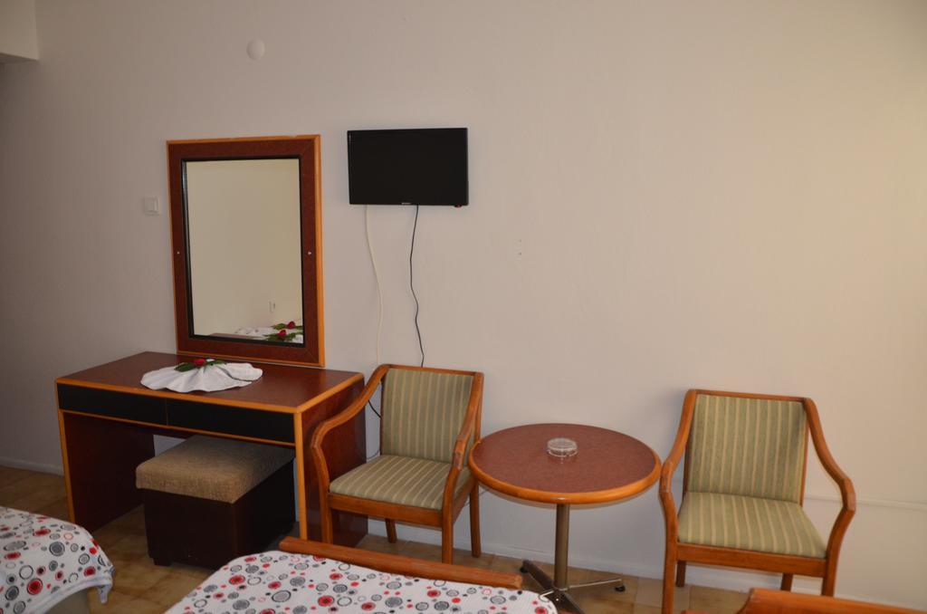 Dilek Hotel Menderes 部屋 写真