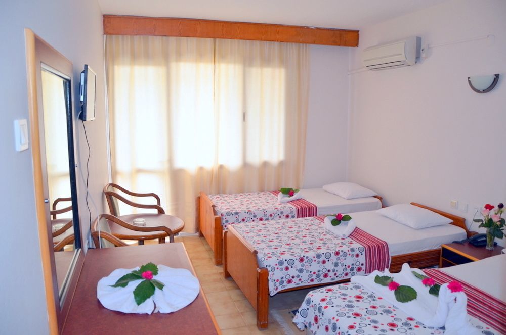 Dilek Hotel Menderes エクステリア 写真